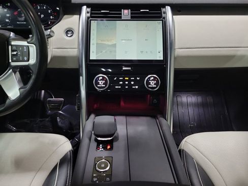 Used 2022 Land Rover Discovery HSE R-Dynamic image 26