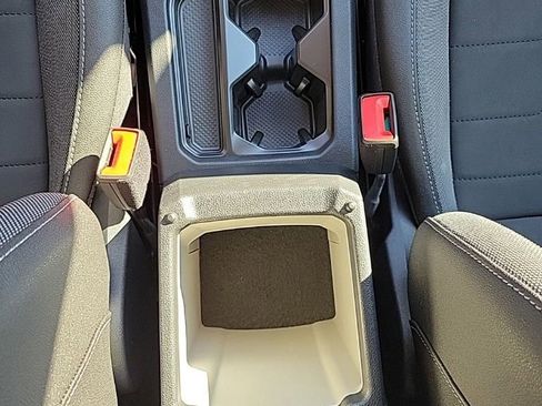 New 2026 Volkswagen Taos SE image 40