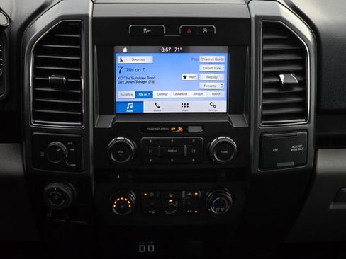 Used 2018 Ford F150 XLT w/ Equipment Group 302A Luxury image 12