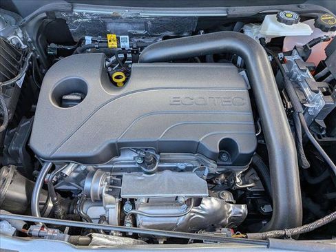 New 2026 Chevrolet Equinox ACTIV w/ Convenience Package III FWD image 15