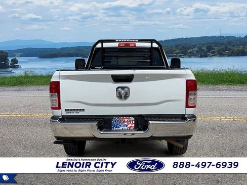 Used 2023 RAM 2500 Big Horn w/ Level 1 Equipment Group RWD image 4