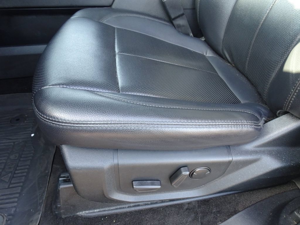Used 2021 Ford Expedition XLT AWD/4WD image 10