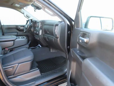 Used 2023 Chevrolet Silverado 1500 Custom image 23