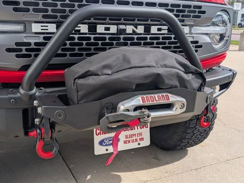 Used 2022 Ford Bronco Badlands w/ Sasquatch Package AWD/4WD image 8