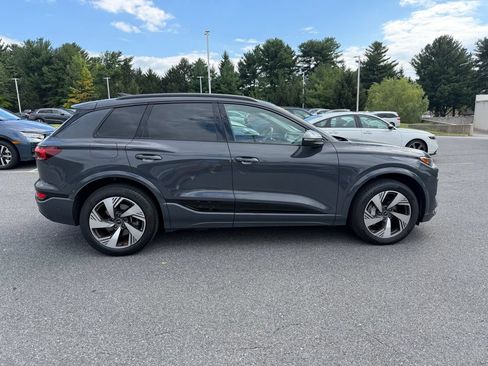 Used 2025 Audi Q6 e-tron Premium Plus w/ Premium Plus AWD/4WD image 10