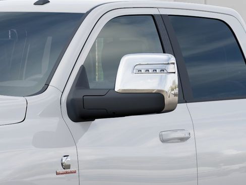 New 2026 RAM 2500 Laramie AWD/4WD image 12