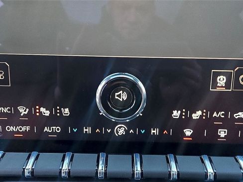 New 2026 GMC Yukon XL Denali w/ Sun & Power Step Package image 20