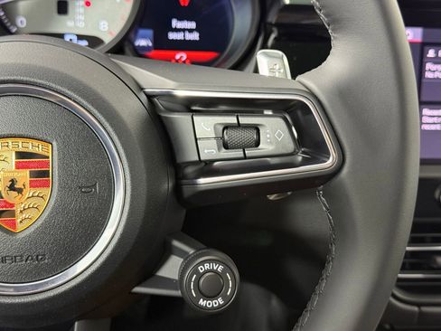 Certified 2026 Porsche Macan S AWD/4WD image 21