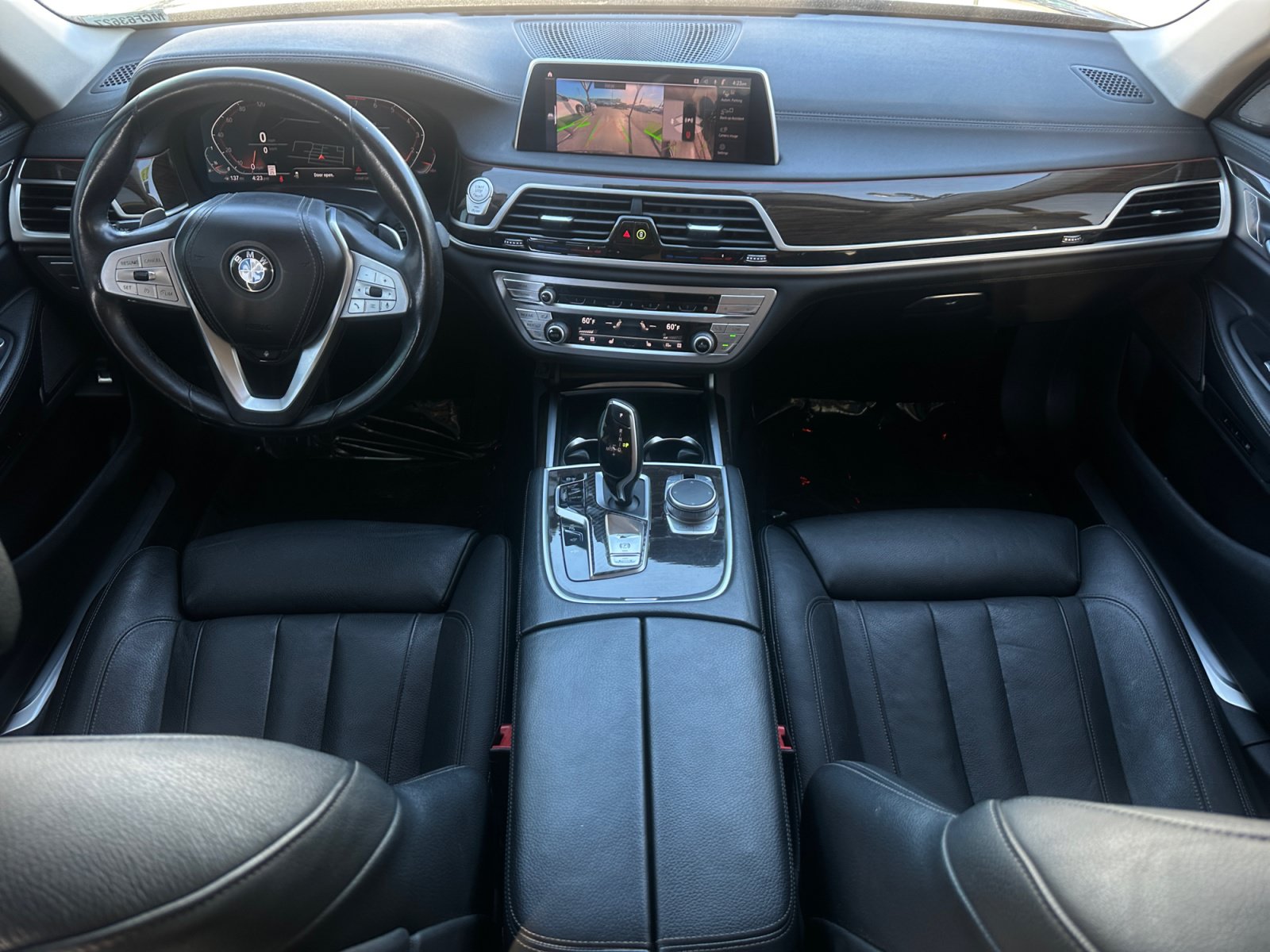 Used 2021 BMW 740i RWD image 11
