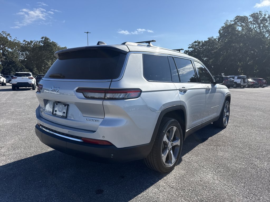 Used 2023 Jeep Grand Cherokee L Limited w/ Trailer Tow Group (B) AWD/4WD image 8