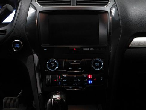 Used 2019 Ford Explorer XLT w/ XLT Desert Copper Package image 46