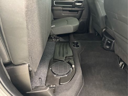 Used 2024 RAM 2500 Big Horn w/ Sport Appearance Package image 15