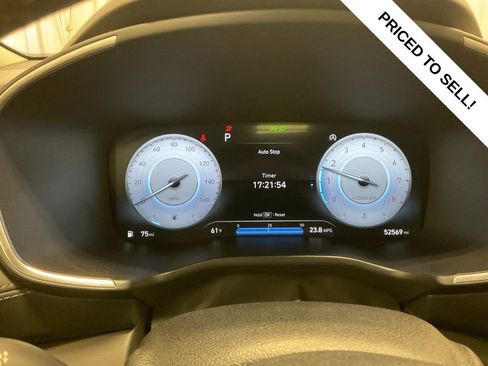 Used 2023 Hyundai Santa Fe SEL w/ Premium Package image 2
