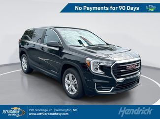 Used 2024 GMC Terrain SLE video 1