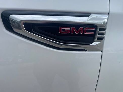 Used 2025 GMC Yukon XL Denali w/ Sun & Power Step Package AWD/4WD image 5