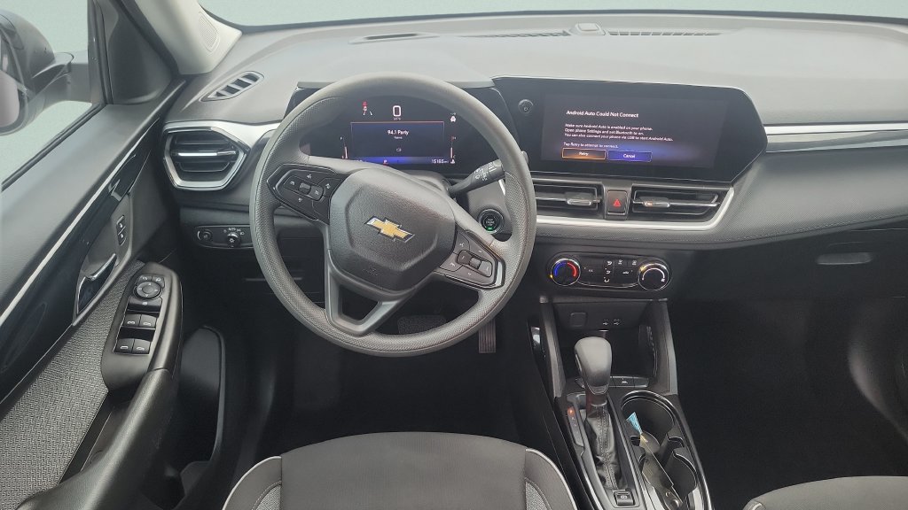 Used 2024 Chevrolet TrailBlazer LS FWD image 12