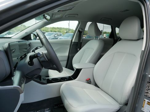 Used 2026 Hyundai Kona SEL Premium AWD/4WD image 14