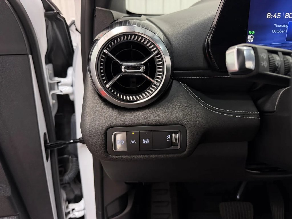 Used 2024 Chevrolet Blazer EV LT AWD/4WD image 26