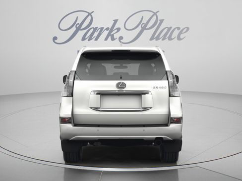 Used 2022 Lexus GX 460 w/ Black Line Special Edition AWD/4WD image 3
