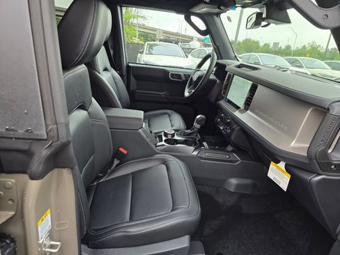 New 2026 Ford Bronco Outer Banks AWD/4WD image 11