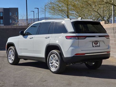 New 2025 Jeep Grand Cherokee Laredo image 13