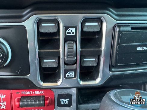Used 2023 Jeep Wrangler Unlimited Rubicon 4xe AWD/4WD image 13