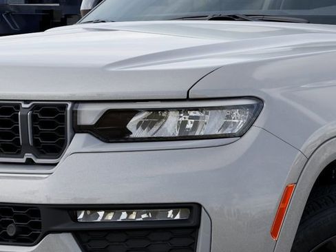 New 2026 Jeep Grand Cherokee Limited image 10