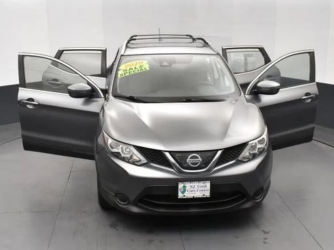 Used 2019 Nissan Rogue Sport SV FWD image 9
