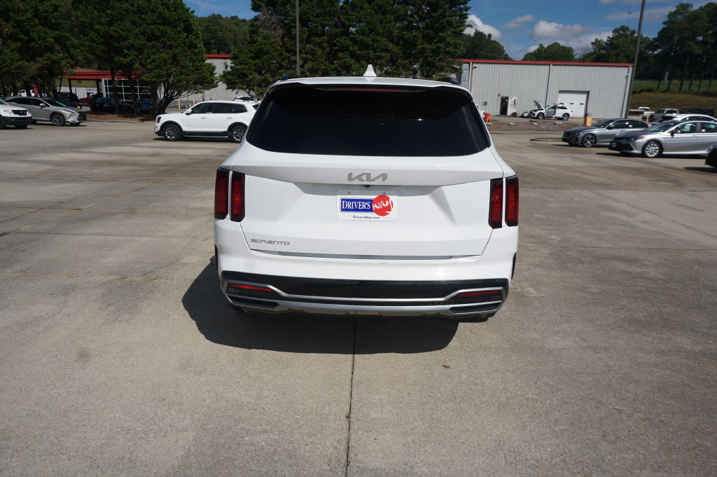 Used 2023 Kia Sorento EX w/ Panoramic Sunroof Package FWD image 24
