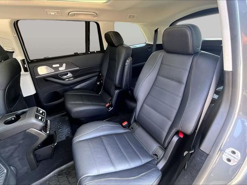 Used 2023 Mercedes-Benz GLS 450 4MATIC image 21