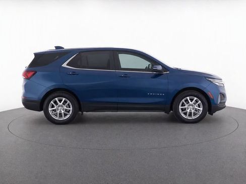 Used 2024 Chevrolet Equinox LT FWD image 4