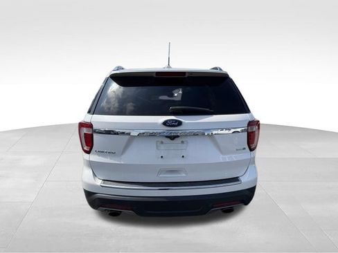 Used 2018 Ford Explorer Limited w/ Equipment Group 301A AWD/4WD image 6