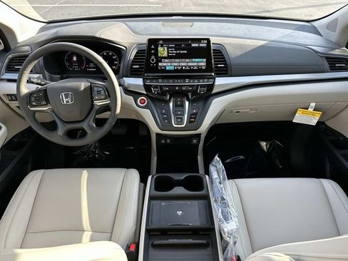 New 2026 Honda Odyssey EX-L image 16