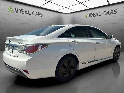 Used 2012 Hyundai Sonata Hybrid FWD image 5