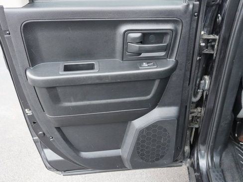 Used 2015 RAM 1500 ST w/ SXT Appearance Group image 19