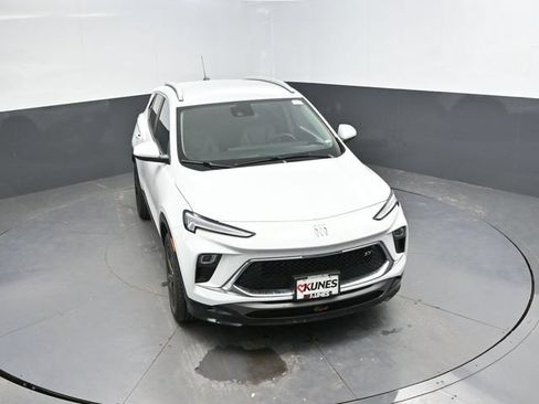 Used 2024 Buick Encore GX Sport Touring FWD image 38