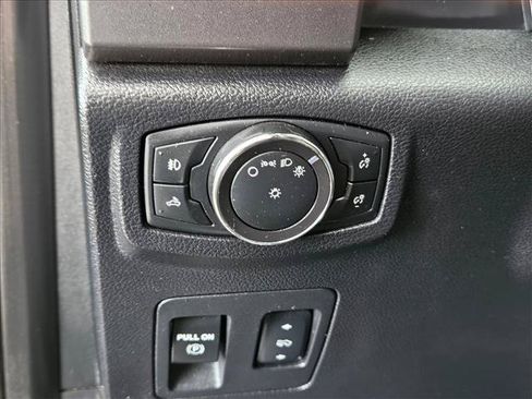 Used 2018 Ford F150 XLT w/ Equipment Group 302A Luxury RWD image 29