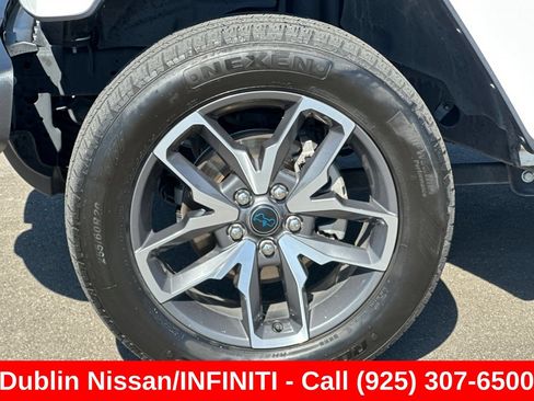 Used 2024 Jeep Wrangler Unlimited AWD/4WD image 46