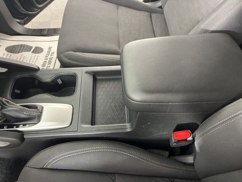 Used 2024 Nissan Frontier SV image 23