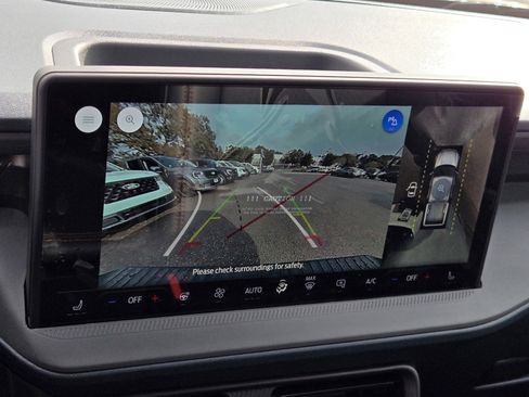 New 2025 Ford Maverick Tremor image 9