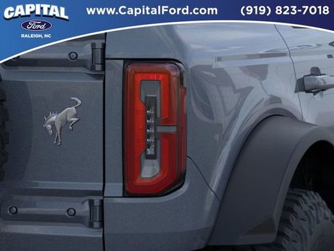 New 2025 Ford Bronco Outer Banks w/ Sasquatch Package image 23