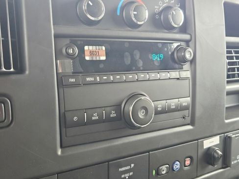 New 2025 Chevrolet Express 3500 w/ Power Convenience Package image 21