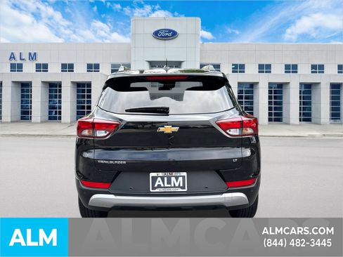 Used 2024 Chevrolet TrailBlazer LT w/ Driver Confidence Package image 7