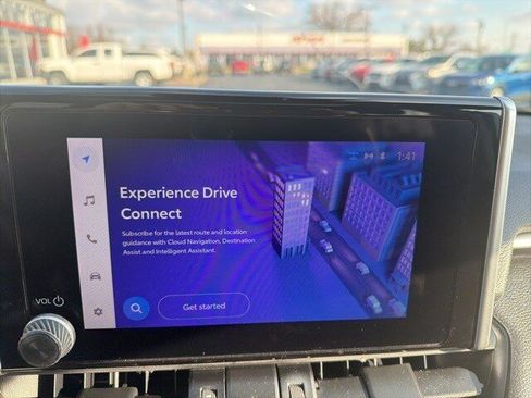 Used 2023 Toyota RAV4 XLE Premium image 18