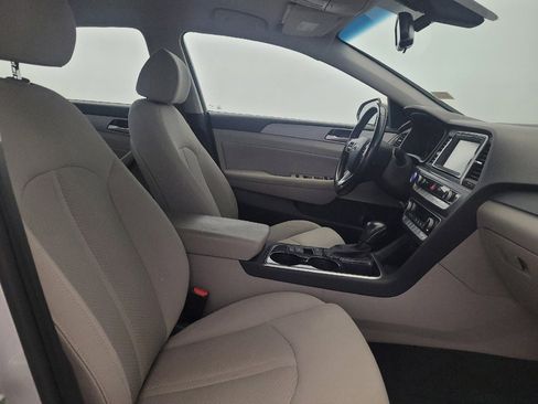 Used 2019 Hyundai Sonata SEL w/ Tech Package 02 FWD image 21