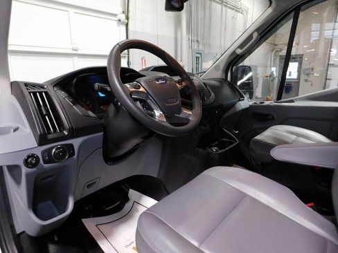 Used 2019 Ford Transit 250 148 Medium Roof image 22