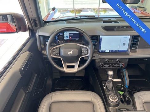 Used 2024 Ford Bronco Black Diamond AWD/4WD image 16