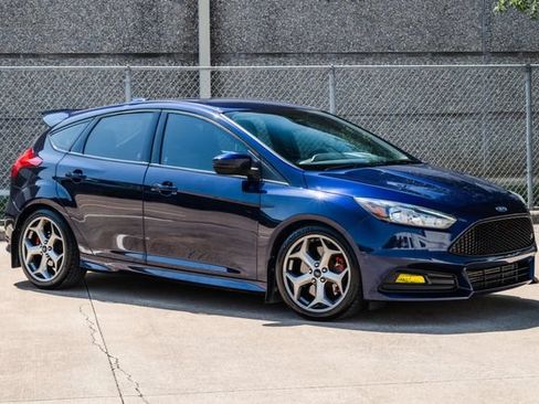 Used 2016 Ford Focus ST FWD image 38