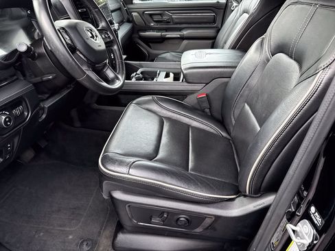 Used 2023 RAM 1500 Limited AWD/4WD image 11