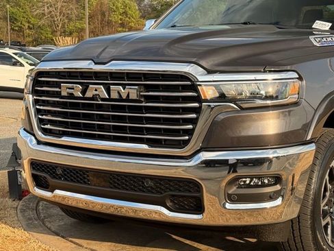 New 2026 RAM 1500 Laramie AWD/4WD image 10